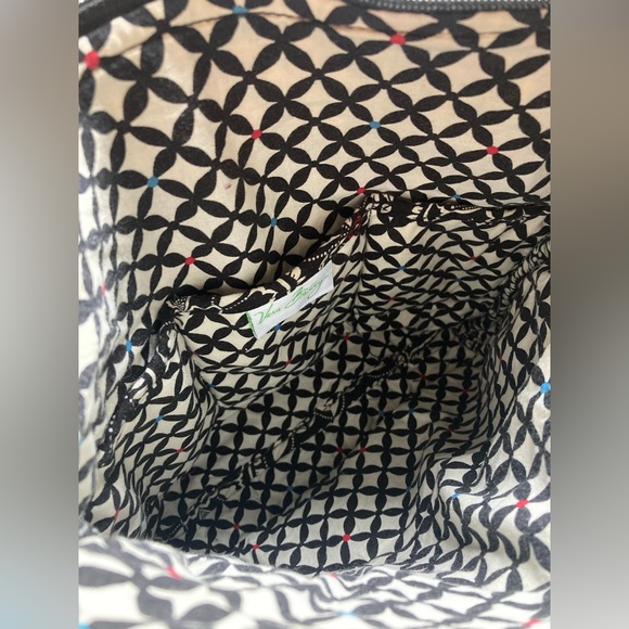 Vera Bradley Black and White Paisley Crossbody Purse EUC - Picture 3 of 3
